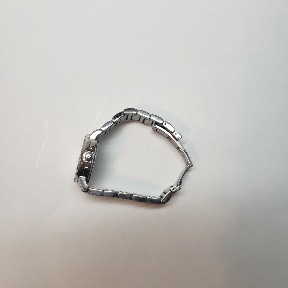 Bulova Womens Mother of Pearl Diamond Watch - Picture 3 of 7